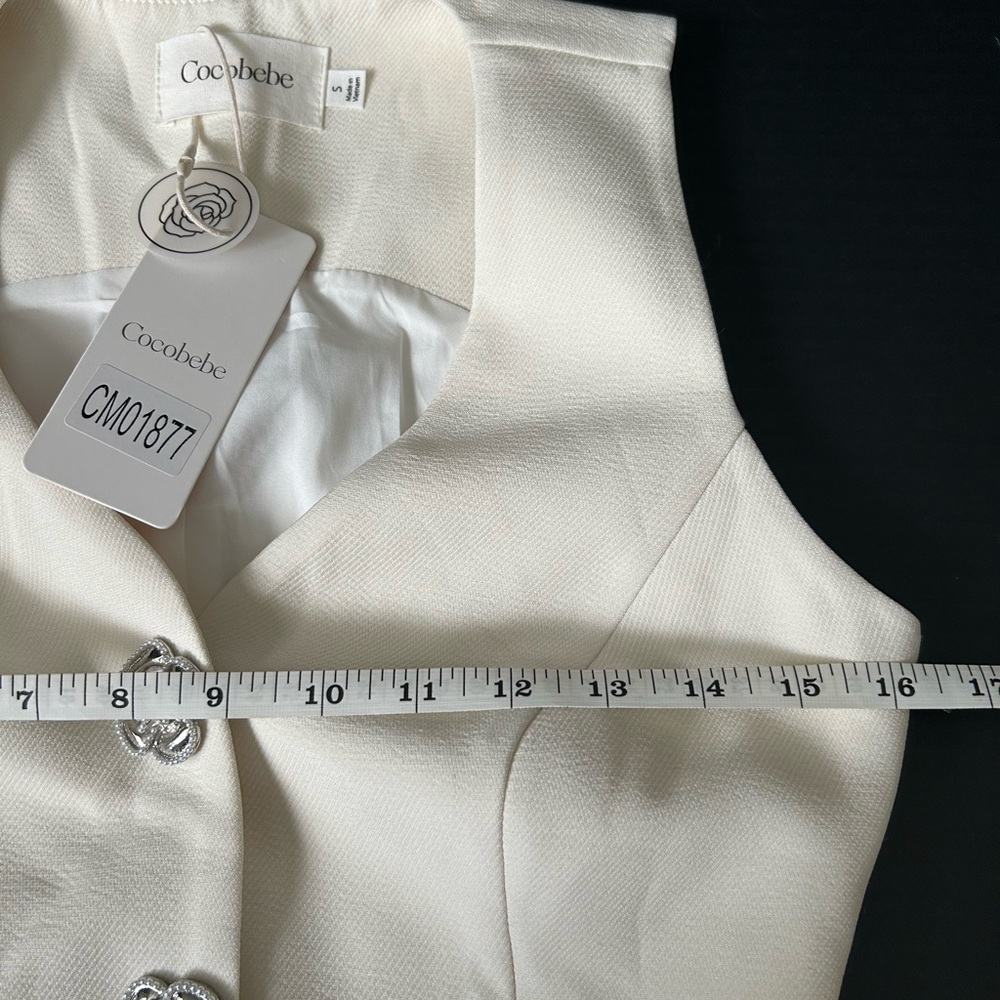 COCOBEBE size S Cream Vest with Silver Buttons New - Picture 5 of 8